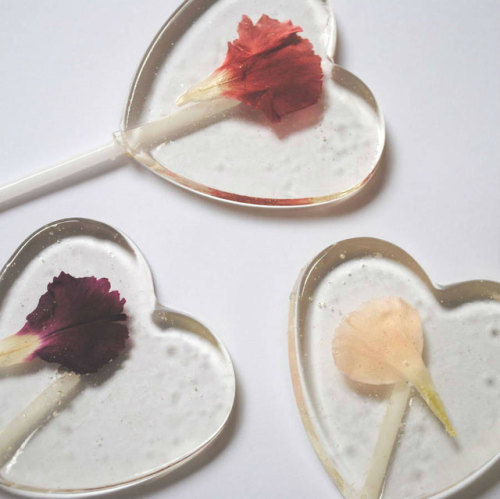 sosuperawesome:Edible Flower Lollipops, by Blue Bowl Kitchen on Etsy