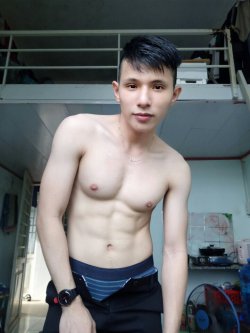 mine9652:Ghiền anh này lắm lun,body