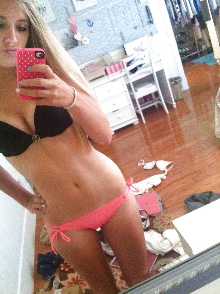 kiitty&ndash;love:  daily-petite:  Perfect lil blonde submissions :)!  To see