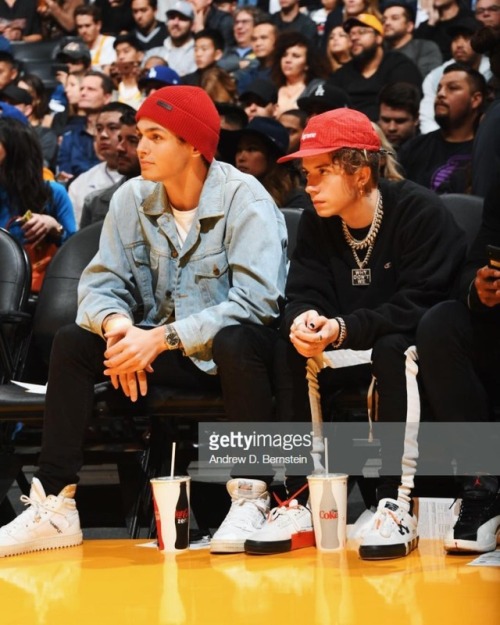 jonahmarais - this is my brother right here. never thought we’d be sitting courtside! last night was