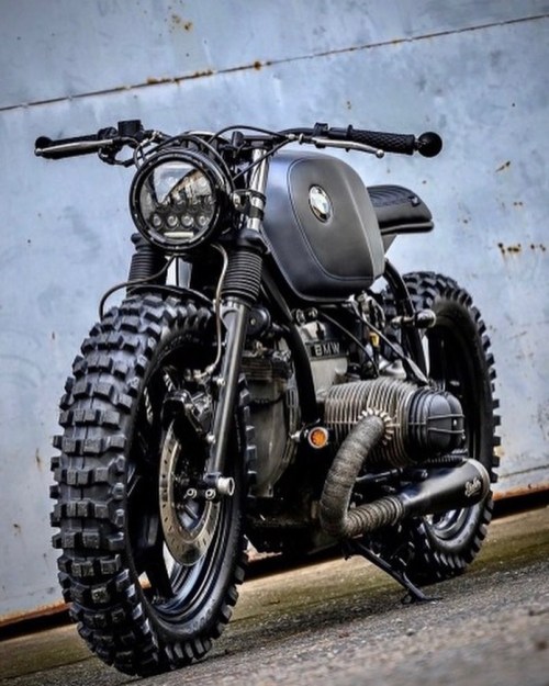 BMW Custom Boxer Dark and Aggressive!! #caferacer #scrambler #offroad #bmwmotorrad #motorcycels #ins