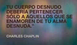 Si te entregas a cualquiera, sin sentimientos de por medio, si no te valoras, si no te respetas, tu cuerpo tu alma, tu existencia dejará de valer lo que vales dejará de ser lo que era dejarás de existir&hellip;  Todavía me dueles  