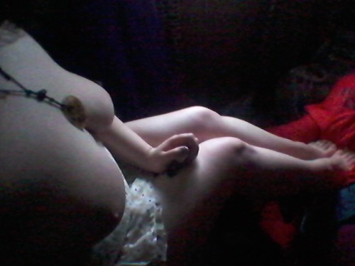 acidkittiegoddess:  mechansfw:  acidkittiegoddess:  Early morning light view, pussy, tits, lips and thighs♥♥♥  Damn. Asking to be fucked and cummed on  Unf yes indeed. Lol I forgot I was holding my vape flight box in these pictures ;)  Sexy. Mmm