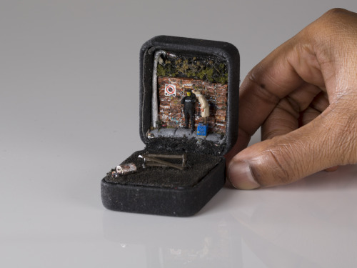 asylum-art:Talwst– Sculpture-Infinity  instagram | facebookCanadian native of Trinidad artist Tawlst found his specialty in the diorama. He painstakingly replicated tiny scenes inside old rings caskets. 