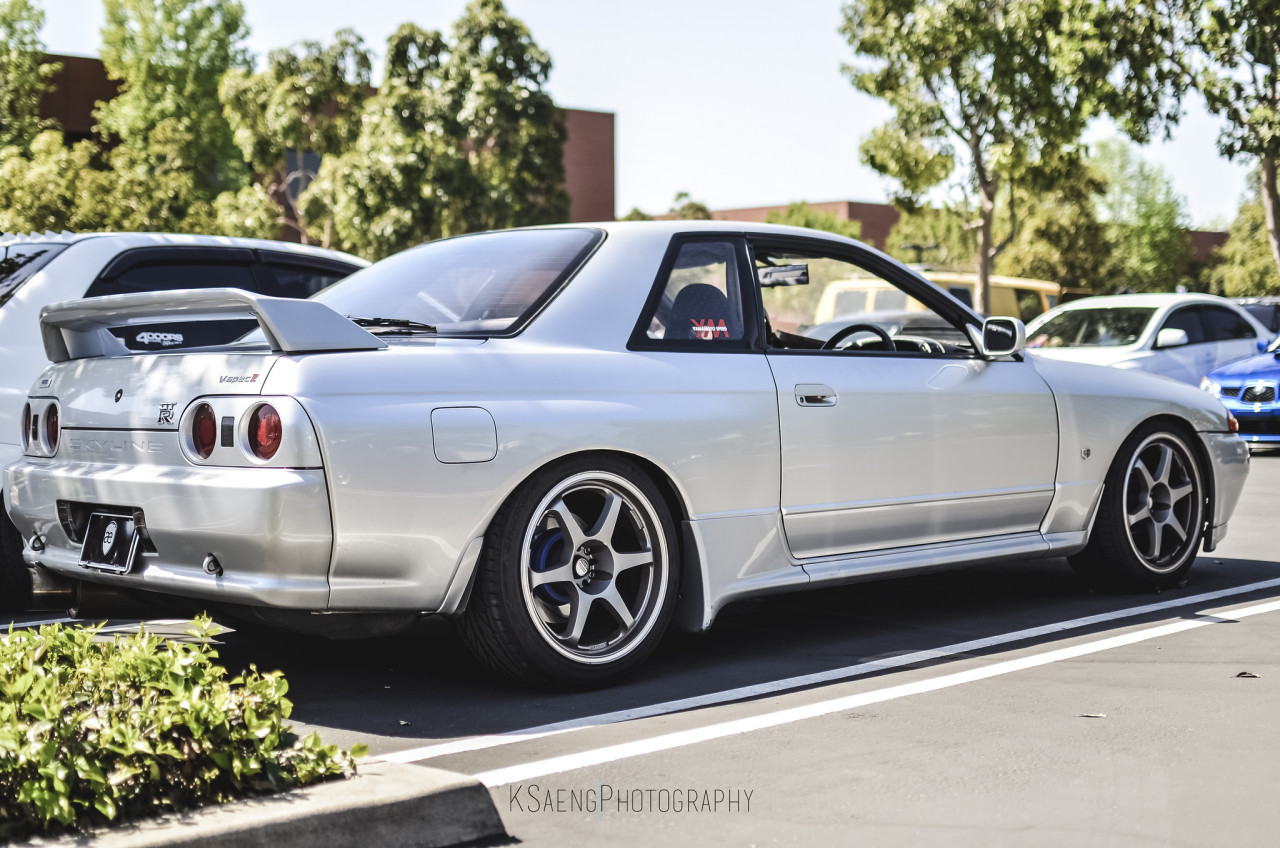 nissanmotorsport:  R32 Skyline VSpec II - 1 by Kevin Saengsourinho on flickr   