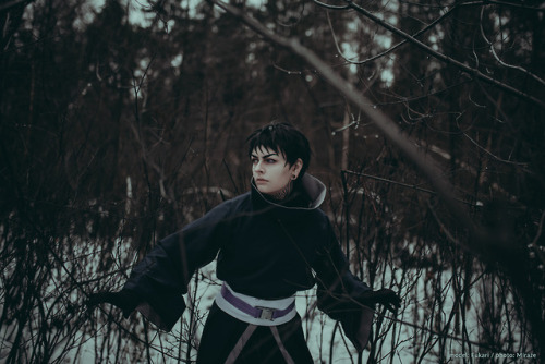 It was cold morning and ninja shoes are not the best boots for winter.Obito Uchiha.Photos by: Miraże