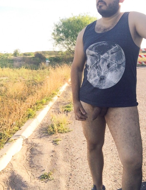 http://mrnopantsnoway.tumblr.com/post/141000562726
