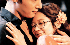 weobin:  she couldn’t possibly still be with that lizard!?… 