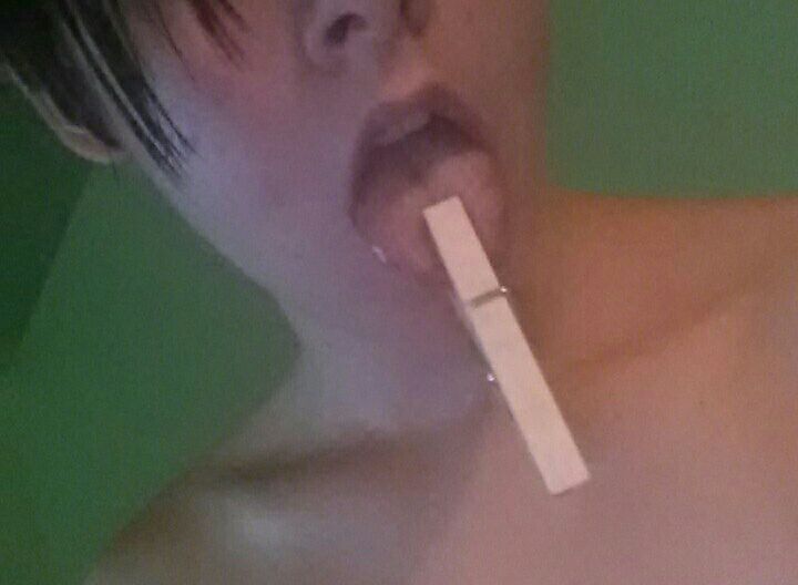 dbtsarmy-brattycumdump:Me being a pain slut earlier 