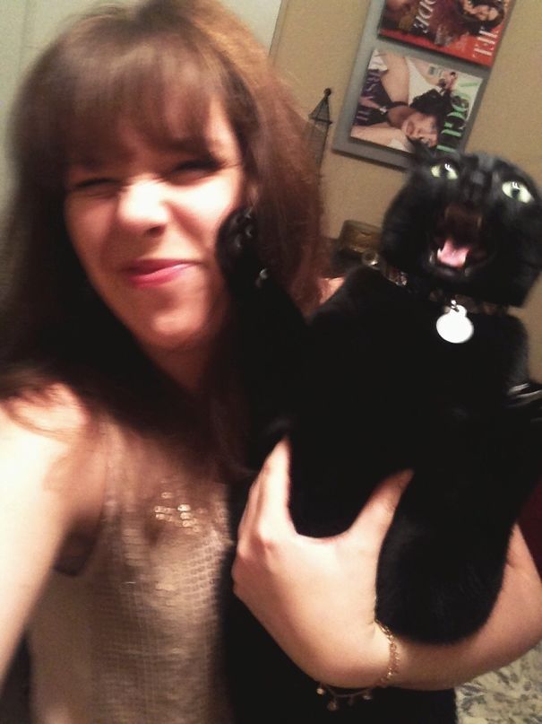 catsbeaversandducks:
“I Don’t Want To Be In Your Stupid Selfie!
More on Bored Panda
”