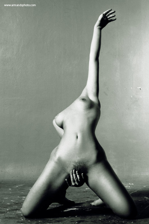 vivipiuomeno1:  Armand Grundmanis ph.   porn pictures