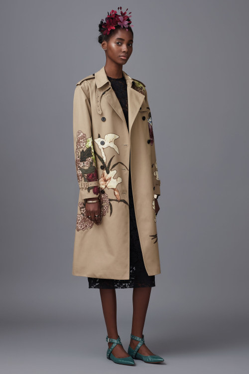 fashion–victime:Tami Williams for Valentino Pre-Fall 2016