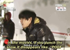 kebeans:dongho’s valuable life lesson: don’t punch snow ٩(×̯×)۶