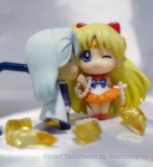 Sailor Venus & Kunzite petit chara.