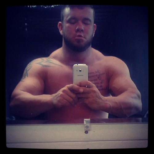 bigjoetex: Hunky Kentucky powerlifting cub Eldon Newcomb who obviously deserves his dang country cre