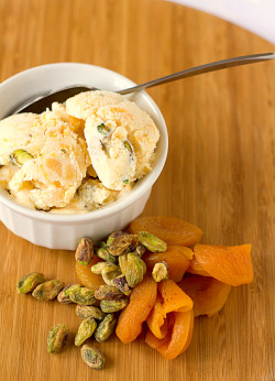 foodffs:  Dried Apricot-Pistachio Ice Cream  Really nice recipes. Every hour.   