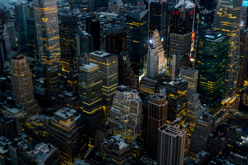 Sunrise from inside the spire of the Empire State Building. 102 floors up. 1/27/2020. 