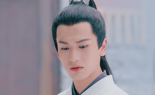 A Gifset for Every Episode of Zhang Linghe’s DramasMaiden Holmes | Episode 2