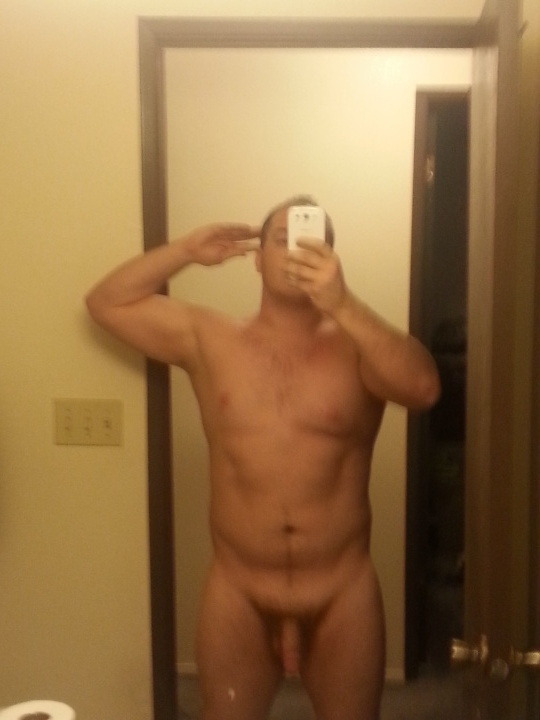 shitilikeandafewofme:  25 year old. Bremerton, WA Follow me for more like this! www.shitilikeandafewofme.tumblr.com