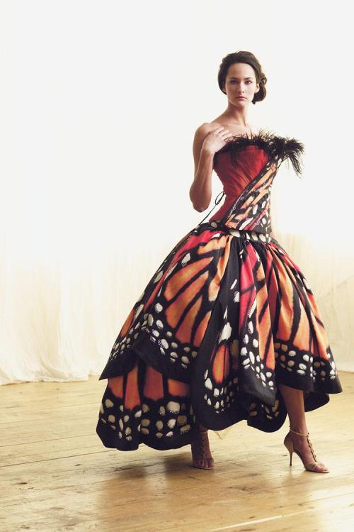 sensualspectrum:Monarch Dress by Luly Yangif I saw somebody wearing this I think I would just stop a