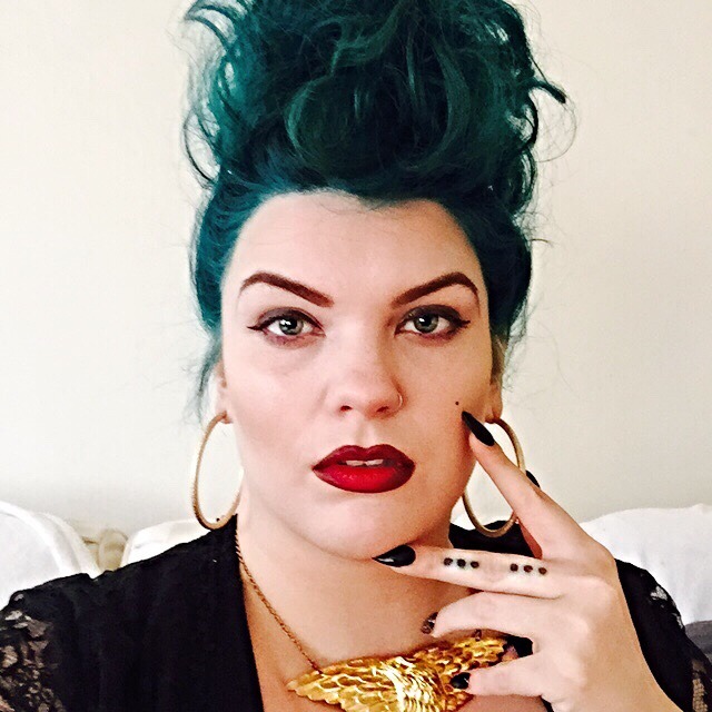 katanafatale:  I give to thee, my favorite selfies and non professional photos (except