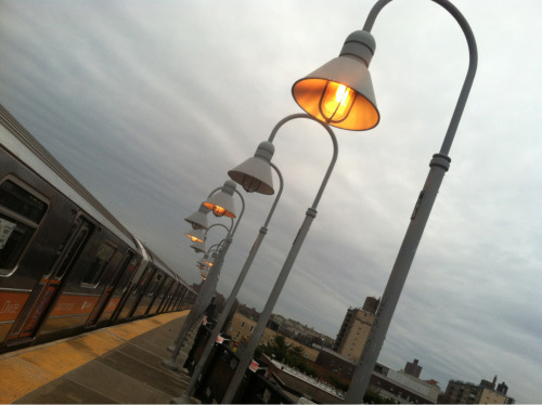 violetbiastape:  1 train 238th St. station.