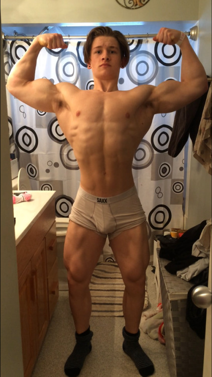 Porn musclecomposition:Bodybuilder, Ryeley Palfi photos