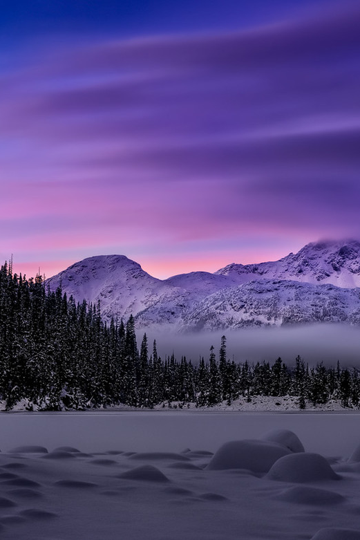 sundxwn:  Dreaming Mountain by Artur Stanisz 