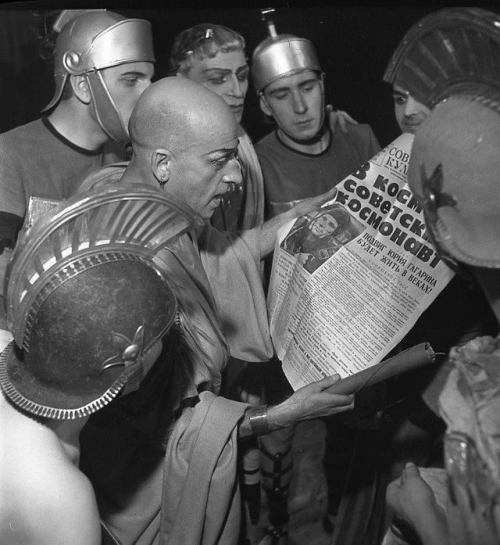 historicaltimes:Soviet ballet dancers receiving news of the first man in space during an intermissio