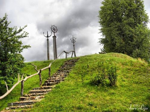 Dedications to Žemyna - goddes of earth, Perkūnas - thunder god and Saulė - sun goddess on of the Se