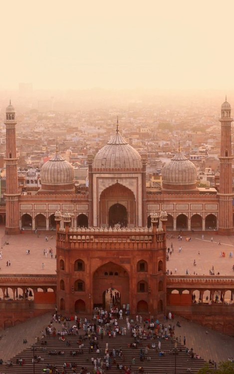 magic-of-eternity: Jama Masjid in New Delhi. India