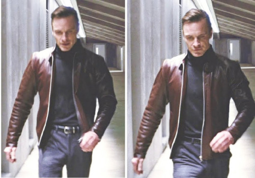 XXX Michael Fassbender’s bulge. photo