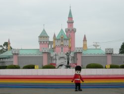 hmn420:  abandoned theme park Nara Dreamland.