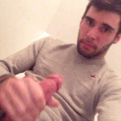 the-iant:  Reblog if you want my cum