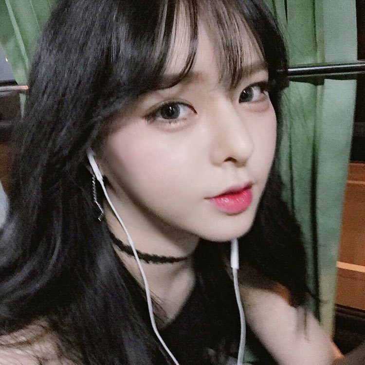 world-asian: ▪ RANDOM ULZZANG ▪   ▪like or reblog if you use/save▪   