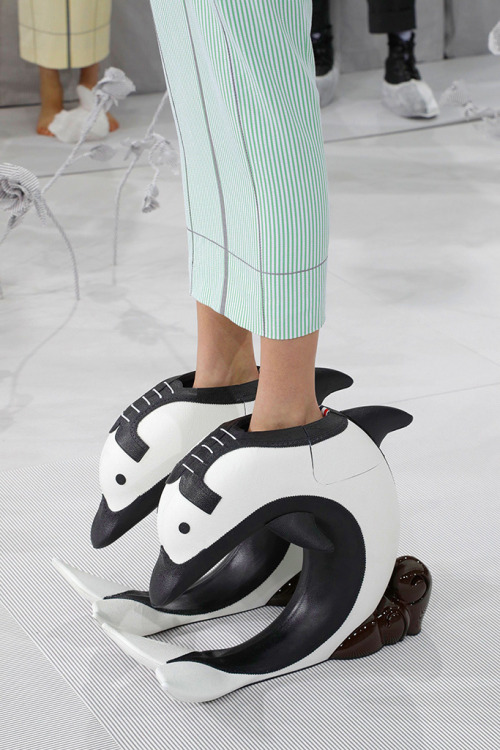 randomitemdrop:lelaid:Thom Browne S/S 2020Item: Shoes of the Penguolphins