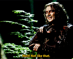 everthehero:  rumplestiltskin: part-time fairy godmother, part-time stylist 