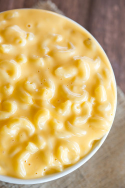 foodffs:  CREAMY STOVETOP MACARONI AND CHEESE