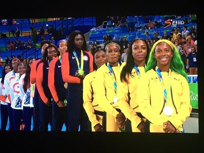 thehighpriestofreverseracism:  Look at the teams getting medalled for women’s relay