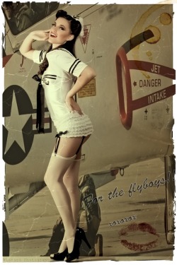 Alternative Pinups