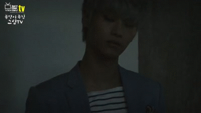 pervingontastybtovixx:  I don’t even know anymore asdfghjkl your handsome is too