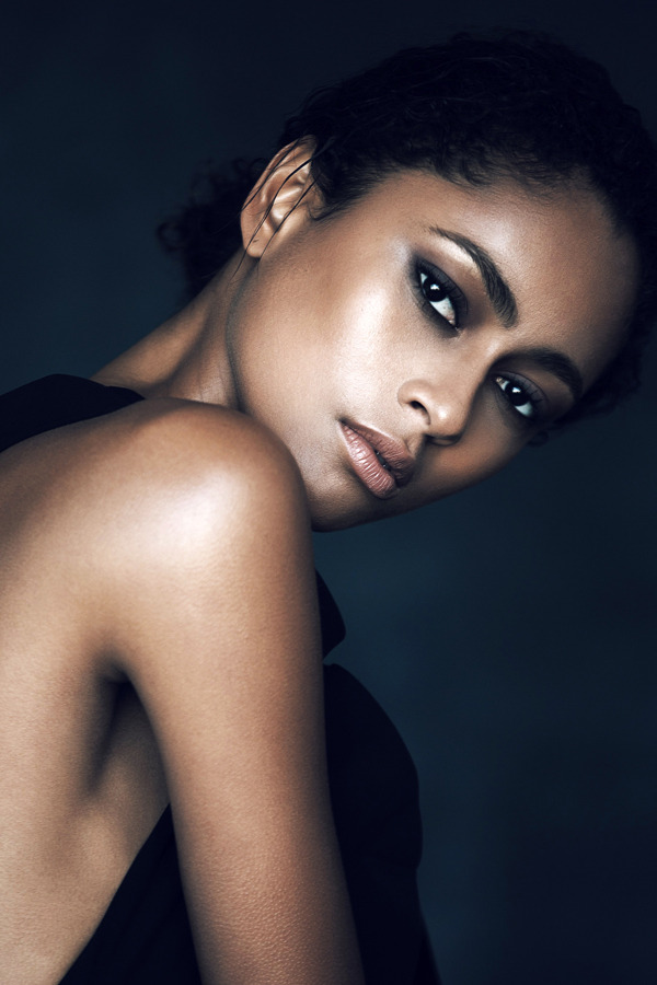 catherinedecome:  new pic by Nuru kimondo 