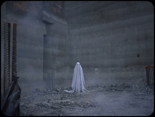 ‘A Ghost Story’, David Lowery (2017)— When I was little and we used to move all the time, I&rs