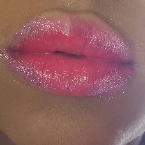 Two @limecrimemakeup lipsticks used with @bhcosmetics glitter #lipstick #makeup #warpaint #creative 