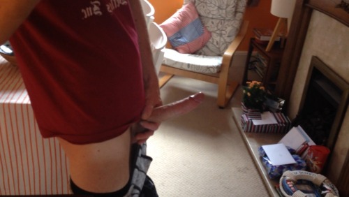 billgreesh:  I need a hot guy on their knees!  yes please