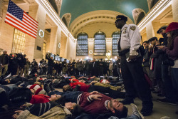 yourscientistfriend:  yahoonewsphotos:  Chokehold decision protests Protests began in New York City after a grand jury returned no indictment against a white police officer who used a chokehold on an unarmed black man who died as police tried to arrest