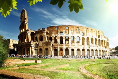 pajaro-curro:the-goddamn-robot:Damn, Rome really looks great in all four seasonsWinterSpringSummerFalloh my GOD