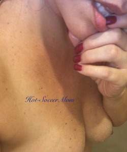 Hot-Soccermom:  Some Selfies From The Tub And Shower. Do You Like Seeing Me When