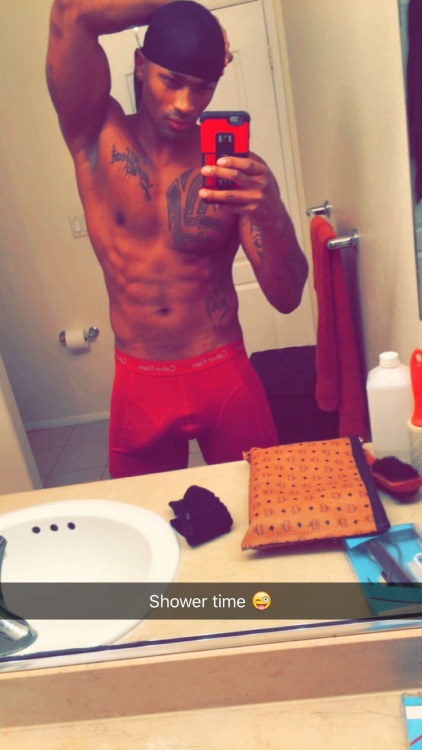 armyboii11inch:  celebrityeggplant:  Keith Carlos  Can I follow u?
