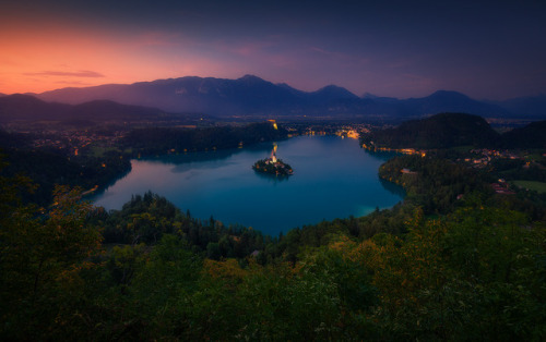  bled by roblfc1892*DeviantART of the Day*